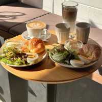 ROCKS CAFE：時尚環境，絕對值得推薦