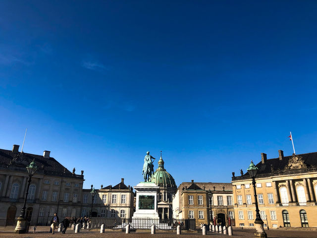 “Amalienborg Palace” @ Copenhagen 🏰🇩🇰
