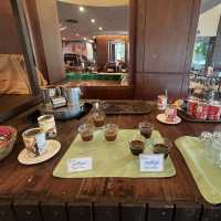🌷พักผ่อน ณ โรงแรมดอกบัวคู่☘️Twin Lotus Hotel🌷