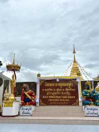 วัดพระธาตุดอยคำ Wat Phrathat Doi Kham