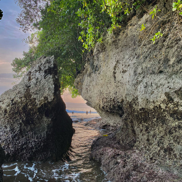 A Hidden Surfing Paradise