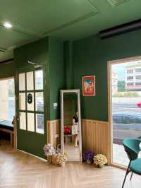 Edith cafe
