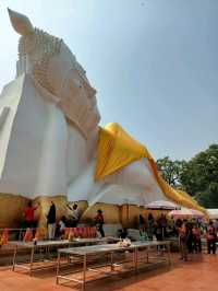วัดสะตือ วัดเก่าแก่ที่มีพระนอนขนาดใหญ่