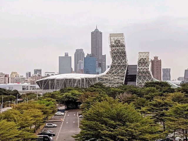 高雄-塩埕區駁二園區的平價住宿首選：城市商旅