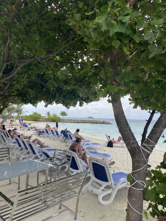 The ONLY bikini beach in Maafushi 👙