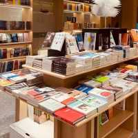 深圳筍崗寶能環球匯書吧，8月好去處