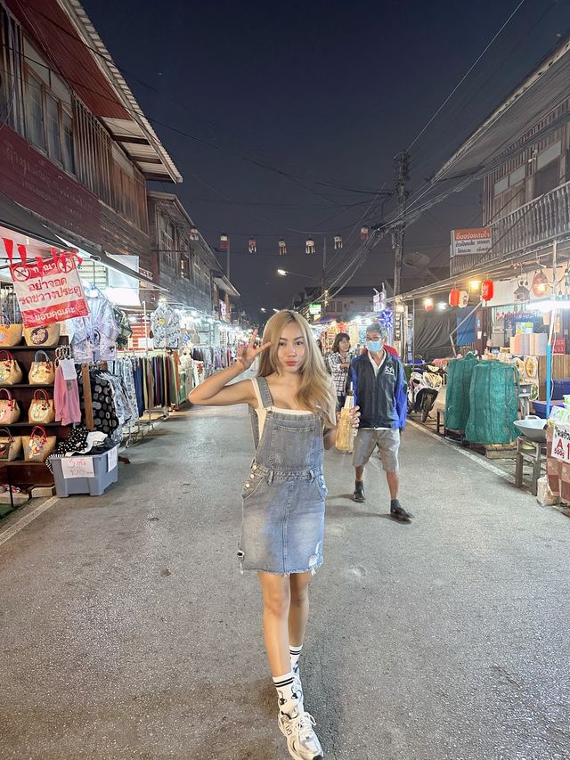 สุเนต์ตา โฮสเทล เชียงคาน 💛