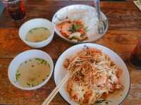ร้านพี่ตุ๋ย อาหารตามสั่ง ปากเซ ลาวใต้