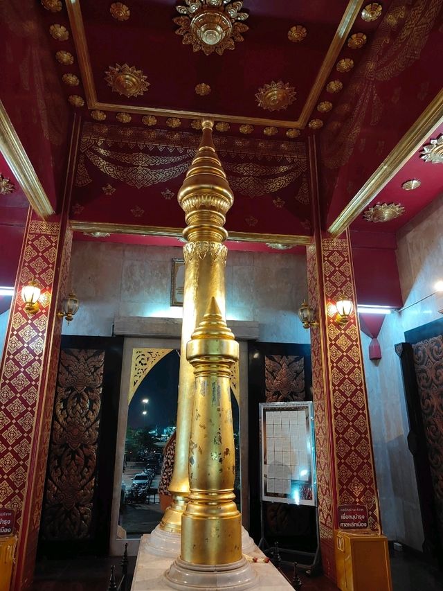 เดินเที่ยวถนนคนเดินไหว้ศาลหลักเมืองเมืองอุดร