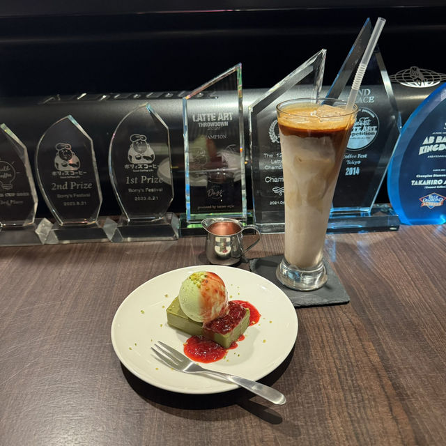 コーヒー屋さんのピスタチオテリーヌ