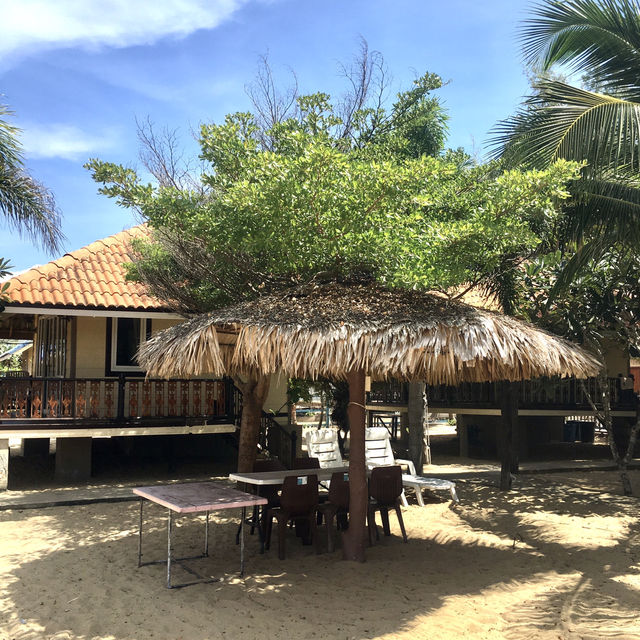Chilling @beachfront resort