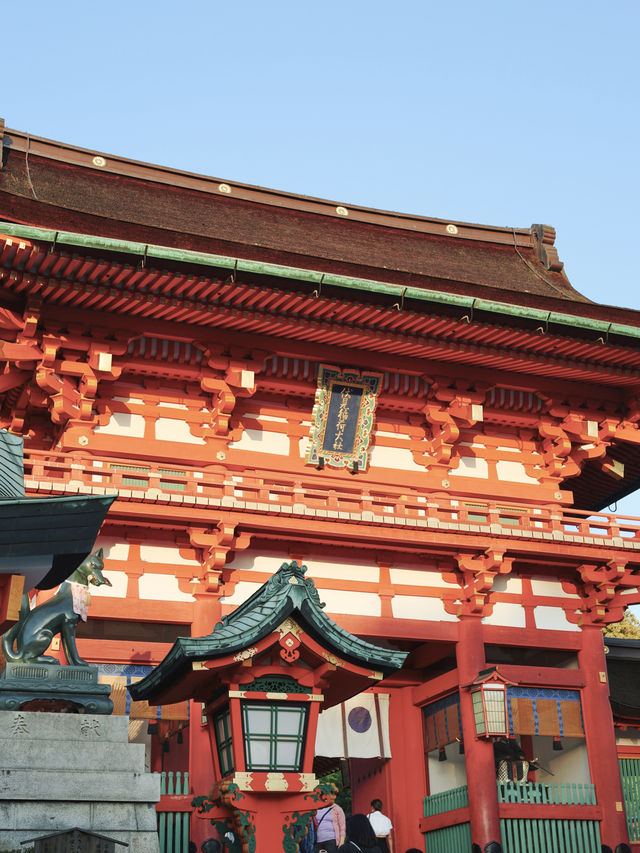 ✈️日本京都走進看不到盡頭的鳥居神社🤎
