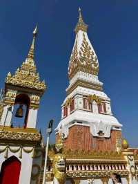 ไหว้องค์พระธาตุพนม