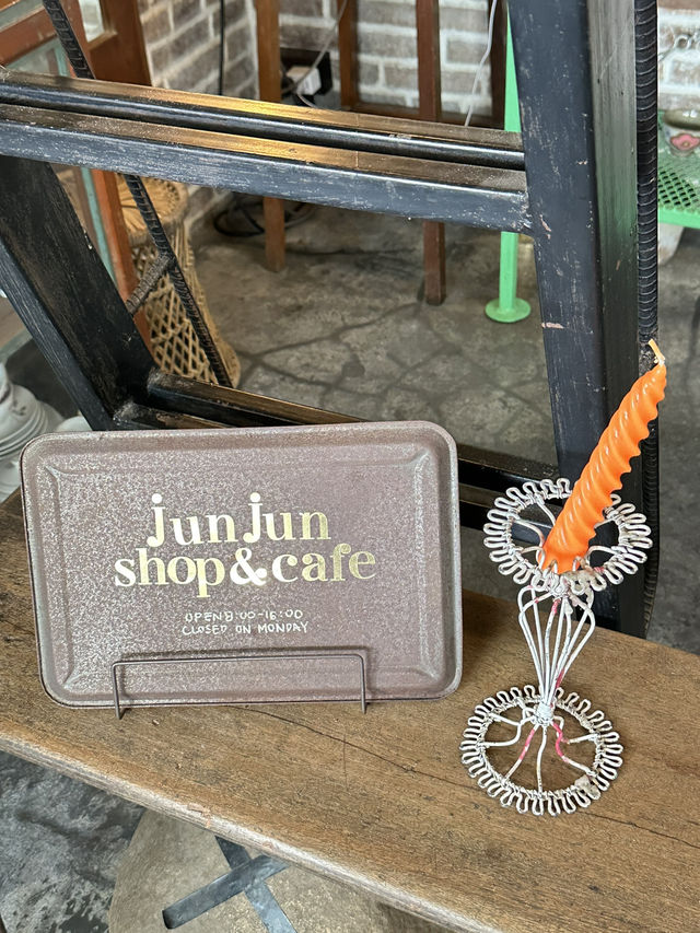 📍Jun Jun Cafe ร้านกาแฟที่คัพเค้กอร่อยมาก