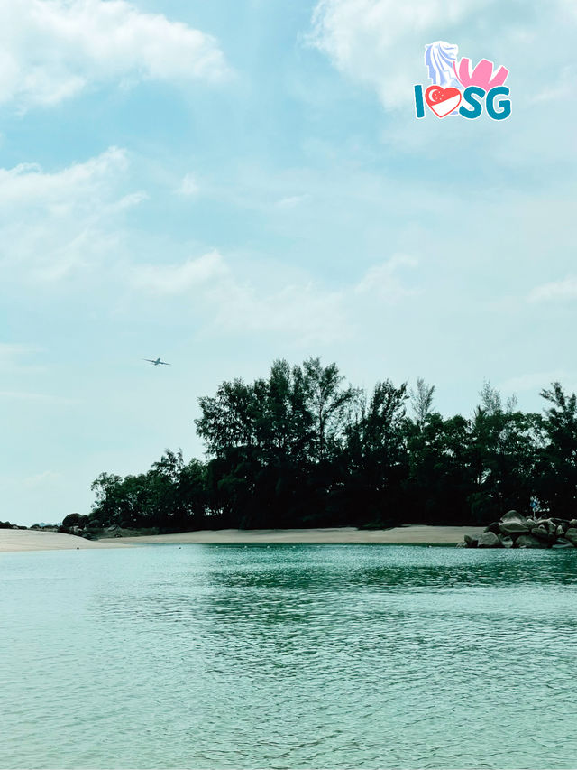 🇸🇬 Berry welcome to Palawan Beach 