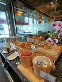 บุฟเฟ่ต์นานาชาติ Asia Pattaya Hotel 