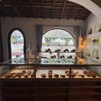 Shelter Cafe, Seminyak: A Hidden Gem in Bali’s Bustling Heart