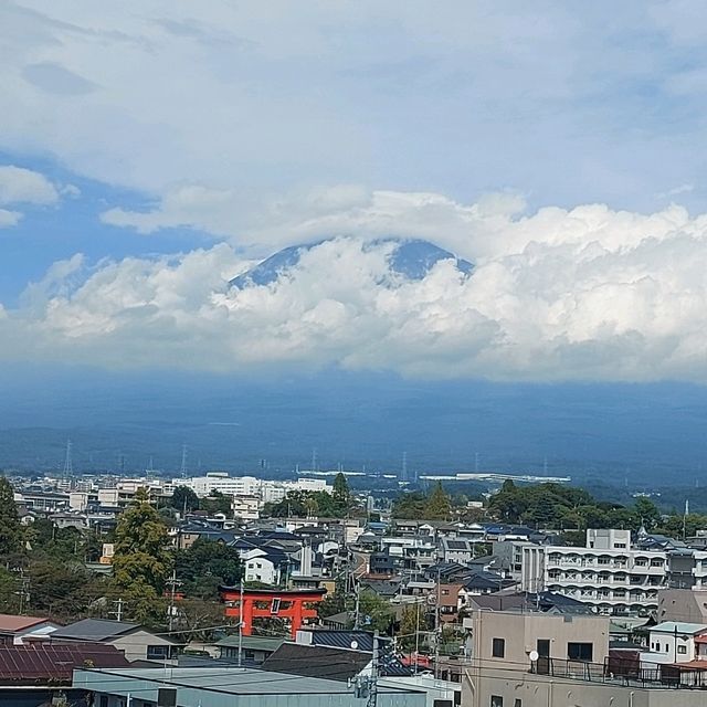 邊登山邊欣賞富士山