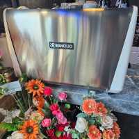 ร้าน แลนด์ดิ้ง เดอ คาเฟ่