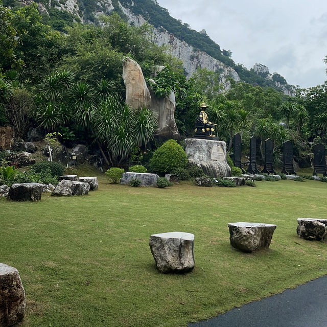 โบราณสถานวัดเขาวง🙏