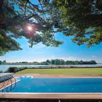 Am​ pool​ villa​