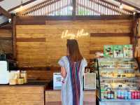 คาเฟ่ “หลงเขา”