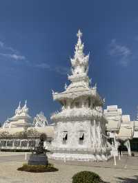 The White Temple: A Dazzling Masterpiece of Art and Spirituality in Chiang Rai