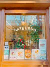 색감이 예쁜 설레는 카페 데이트☕️