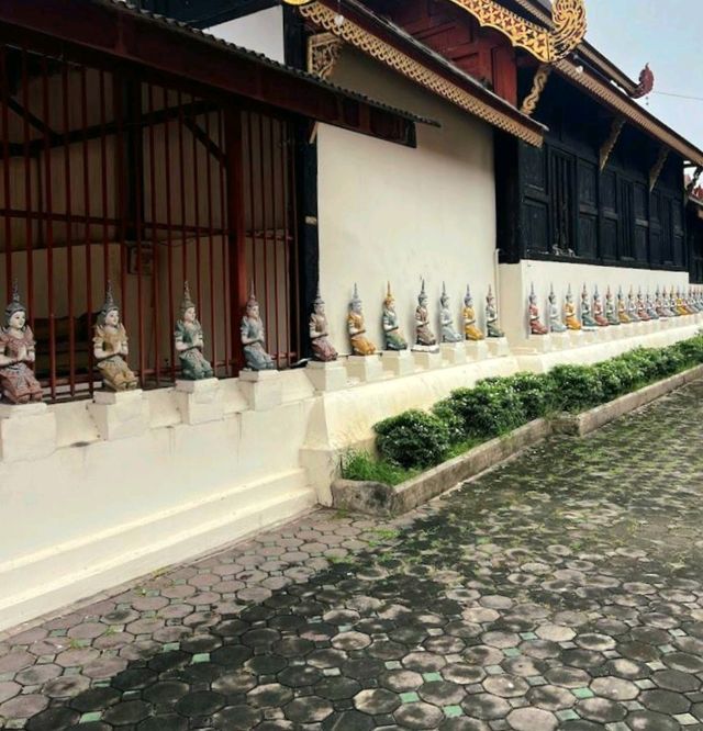 Muen Ngen Kong Temple