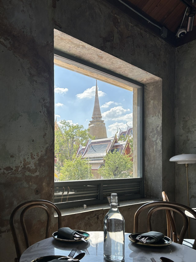 อิ่มในเมือง คาเฟ่สุดคลาสสิกย่านพระนคร
