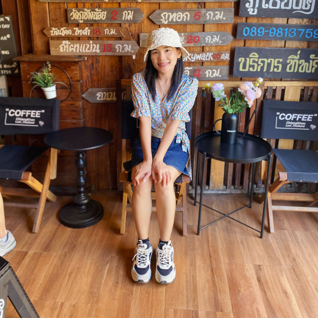 ภูธรคาเฟ่ ถนนคนเดินเชียงคาน