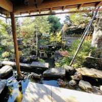 『武家屋敷跡 野村家』で見る襖絵や野村家伝来の刀剣・甲冑