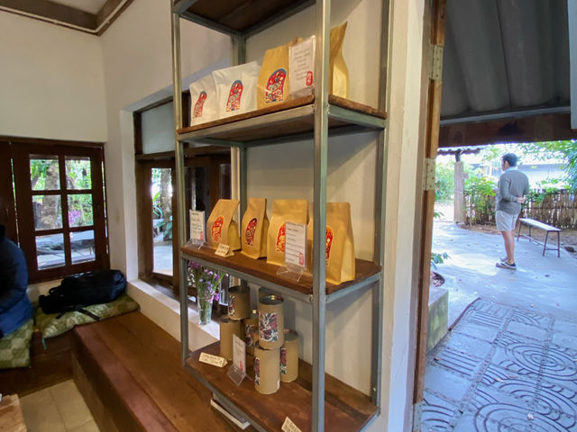 Hoklhong Cafe | ฮกหลง คาเฟ่ เชียงดาว