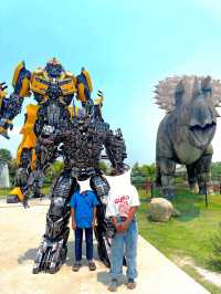 Yareena Park: สวนสวยและคาเฟ่สุดชิล