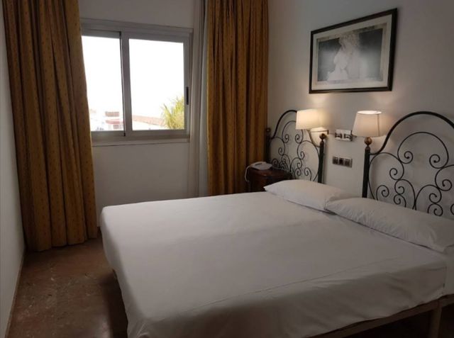 入住巴塞隆納近郊的海邊度假勝地：錫切斯港酒店 Port Sitges Hotel