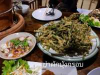 พามาทานหมูจุ่ม บรรยากาศบ้านไม้กลางท้องนา