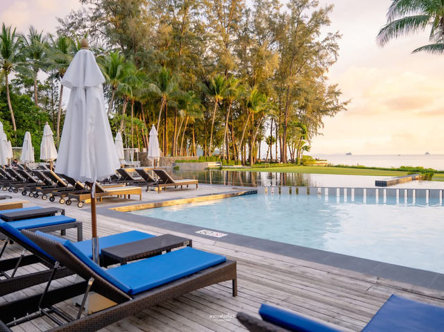 ที่พักกระบี่ Dusit Thani Krabi Beach Resort