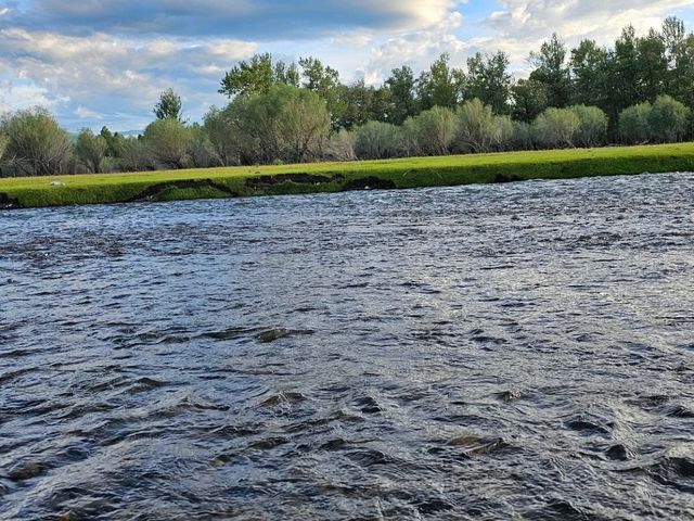 Just a real vacation on the riverbank, between heaven and earth.