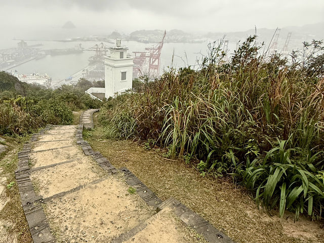 傑米探路-基隆秘境球子山燈塔