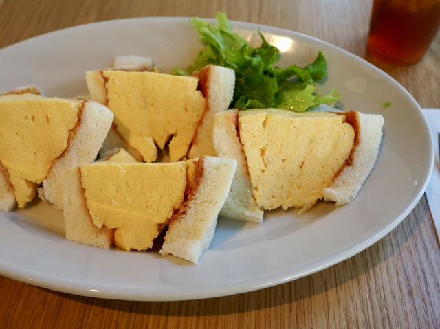 Cozy Breakfast Spot: AKOMEYA TOKYO in la kagū