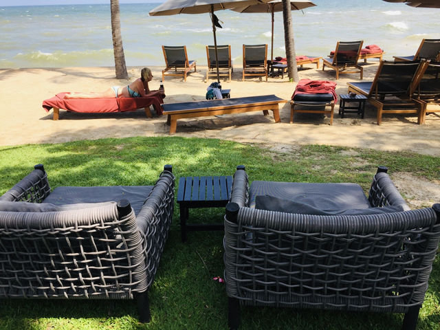 พักผ่อนสุดชิล Anantara Hua Hin Resort