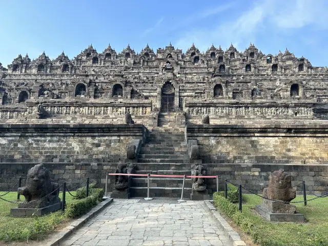 【ยอกยาการ์ตา】ไกด์ทัวร์วัดโบโรบูดูร์