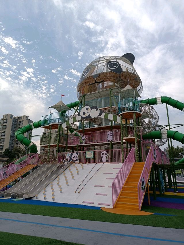 江門名冠金凱悅酒店 - 熊貓親子營地樂園