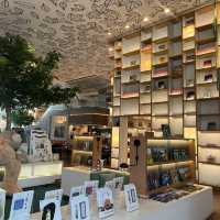 【Bangkok】まるで蔦屋書店？！ オシャレ空間OPEN HOUSE☕️