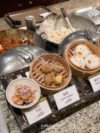 พักกินข้าวกันที่ royal banquet hall