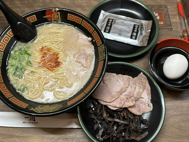 食在福岡🍽️ 一蘭拉麵總公司本店🍜