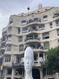 まるでアートの街歩き！バルセロナでガウディ建築めぐり散歩コース✨
