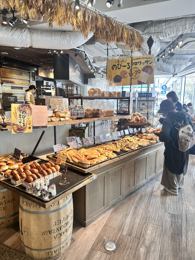 【枚方市】テラス席もあり！！美味しいベーカリー