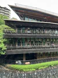 Green library in Taipei: prettiest library!