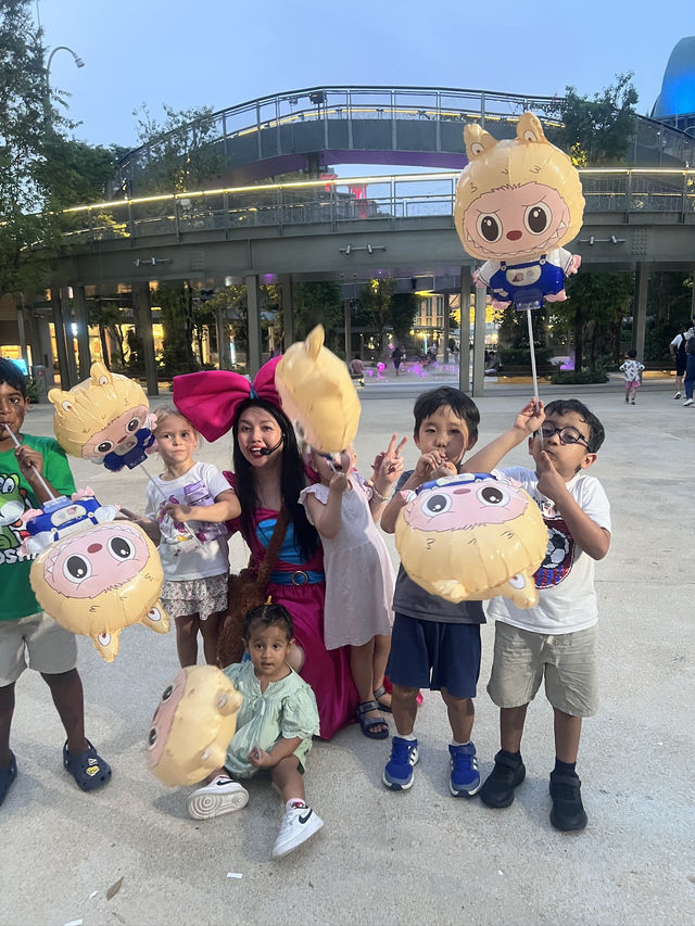 Stay in Sentosa, be the first to get to Universal Studios!